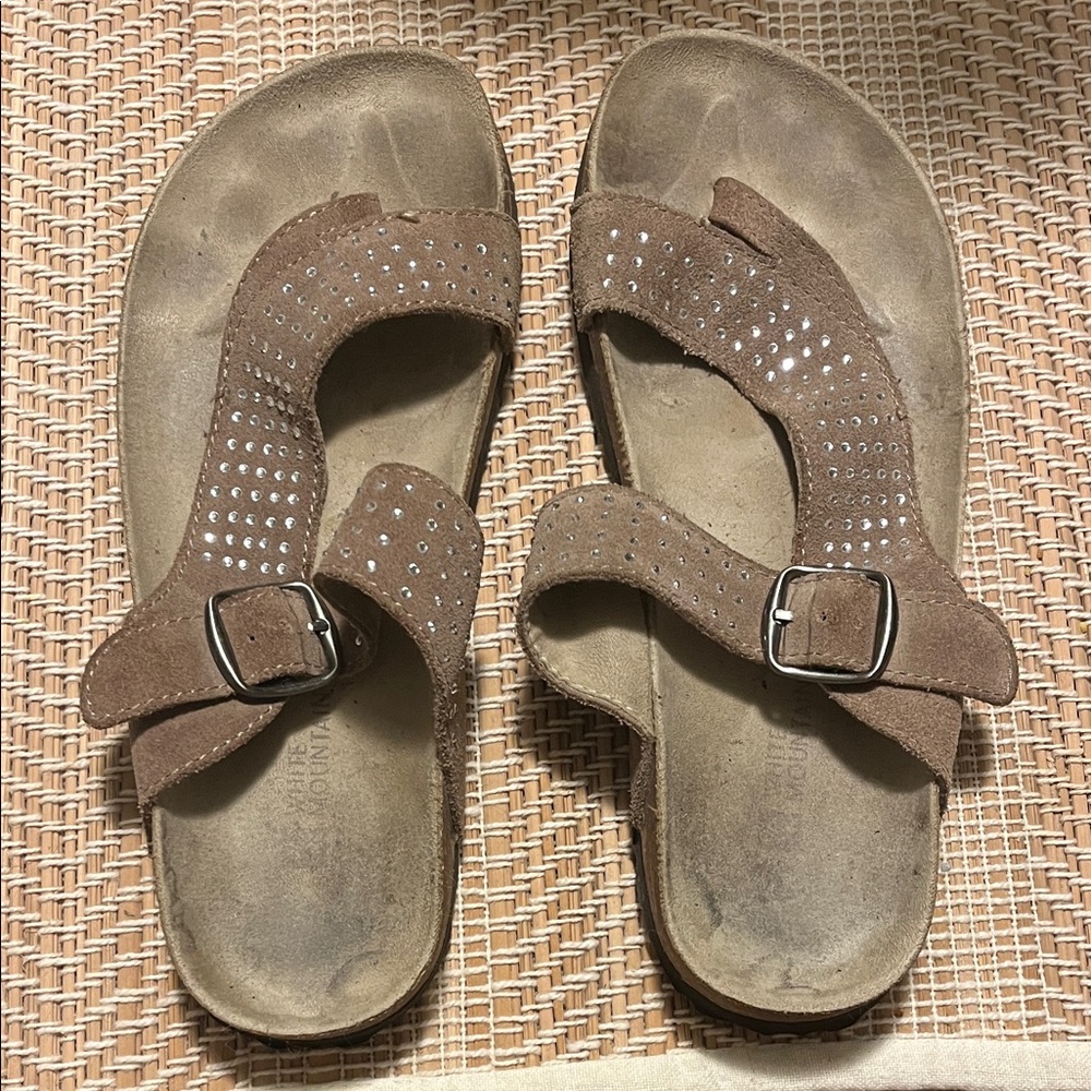 White Mountain Brown Sandals with Silver Accents